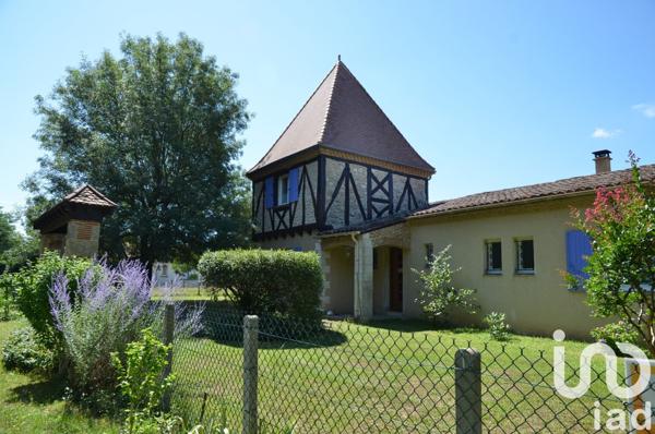 Maison 4 pièces de 144 m² à Gardonne (24680)