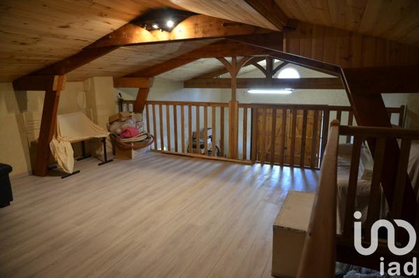 Maison 4 pièces de 144 m² à Gardonne (24680)