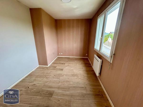 Appartement à louer 1 pièce 28.42m² Cholet (49300)