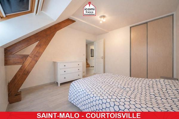 A VENDRE - MAISON - T7 - 5 CHAMBRES - IDEALEMENT SITUE - MAISON DE CARACTERE - BEAU POTENTIEL - DPE D - GARAGE.
