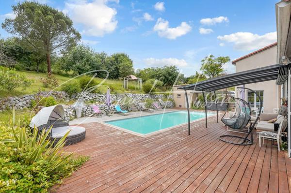 Maison T7 de 192m² avec piscine sur terrain de 2000m²