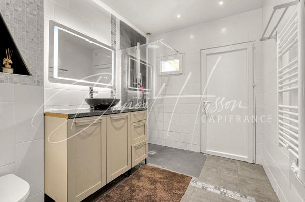 Maison T7 de 192m² avec piscine sur terrain de 2000m²