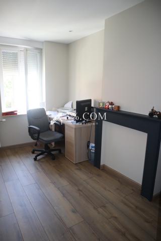 Maison
                                                                                                                                                                                                                                                                                                                        7 pièce(s)                                                                                                                                                                                                          5 chambre(s)                                                                                                                                                                                                          150  m²