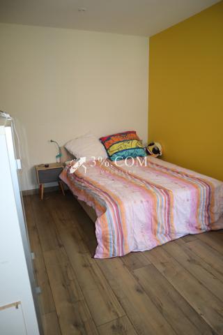 Maison
                                                                                                                                                                                                                                                                                                                        7 pièce(s)                                                                                                                                                                                                          5 chambre(s)                                                                                                                                                                                                          150  m²