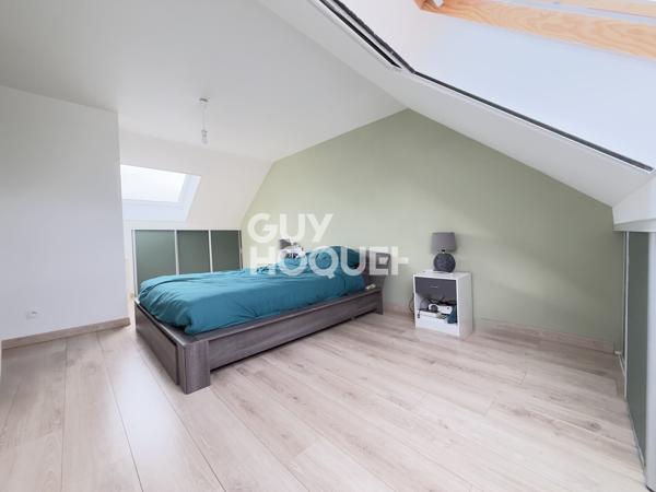 Superbe duplex rénové avec stationnement et espace extérieur à Saint-Brice-Courcelles
