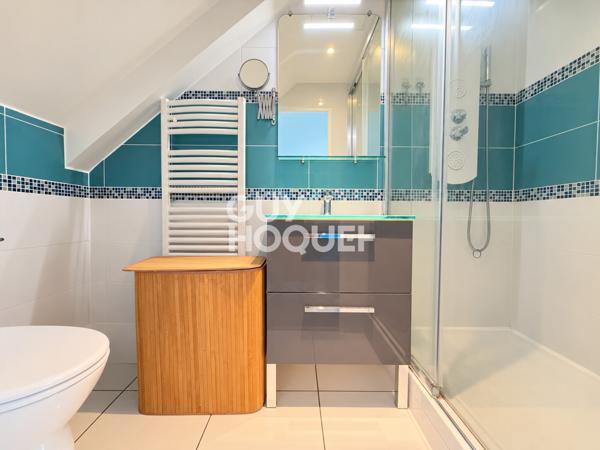 Superbe duplex rénové avec stationnement et espace extérieur à Saint-Brice-Courcelles
