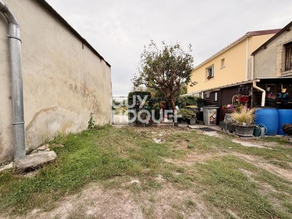 Superbe duplex rénové avec stationnement et espace extérieur à Saint-Brice-Courcelles