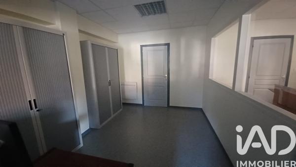 Murs commerciaux  à vendre 975 m² Menneville