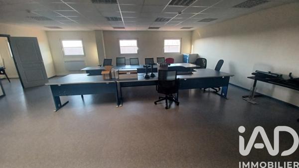 Murs commerciaux  à vendre 975 m² Menneville