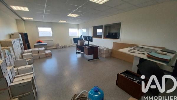 Murs commerciaux  à vendre 975 m² Menneville