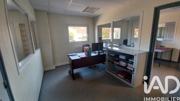 Murs commerciaux  à vendre 975 m² Menneville