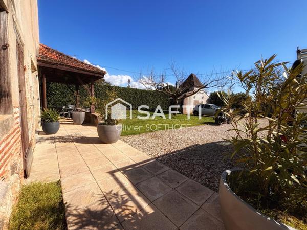 Maison de caractère avec jardin et piscine – Clairac