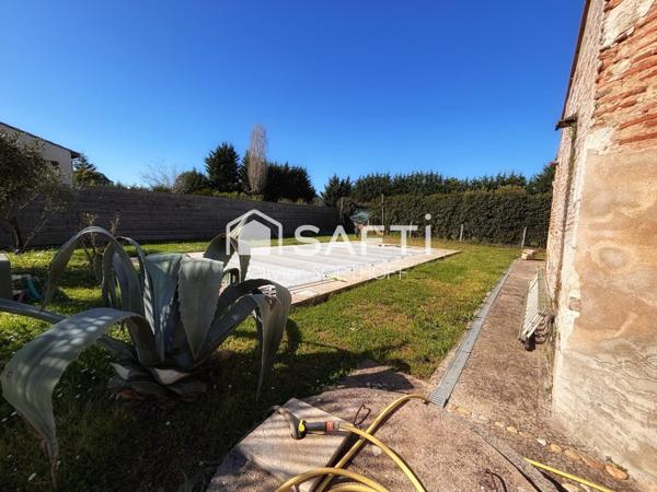 Maison de caractère avec jardin et piscine – Clairac