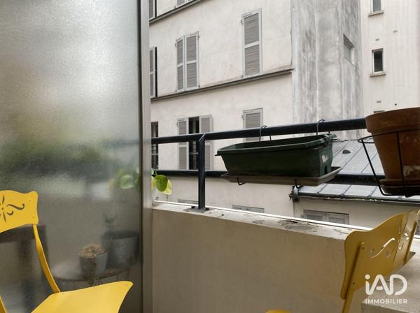 Location appartement 1 pièce 35 m² Paris 18