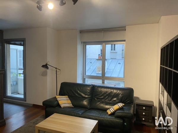 Location appartement 1 pièce 35 m² Paris 18