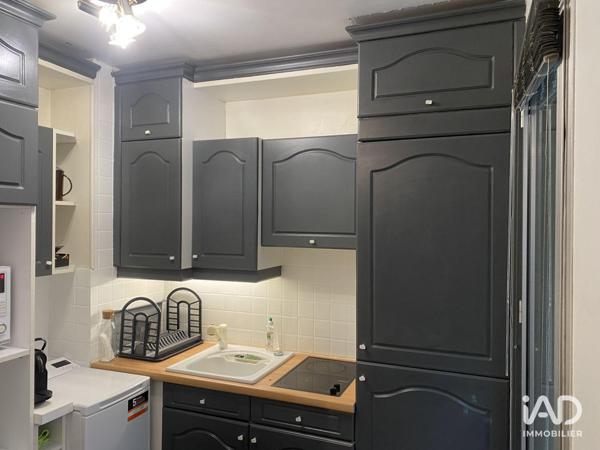 Location appartement 1 pièce 35 m² Paris 18