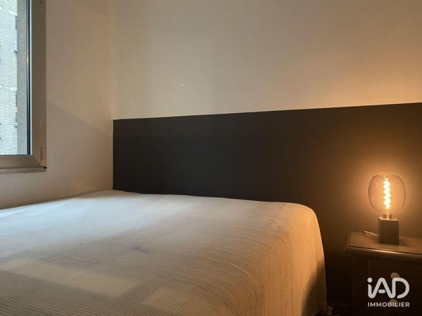 Location appartement 1 pièce 35 m² Paris 18