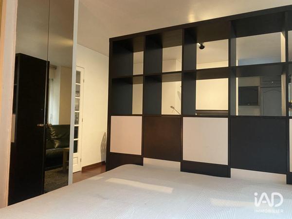 Location appartement 1 pièce 35 m² Paris 18