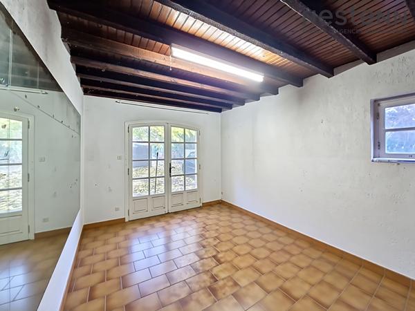 Maison à réinventer, de plain-pied 150,82 m², Lunel Sud