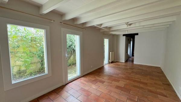 Maison
                                                                                                                                                                                                                                                                                                                        4 pièce(s)                                                                                                                                                                                                          3 chambre(s)                                                                                                                                                                                                          106.36  m²