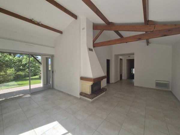 Plain-pied, jardin, garages, 4 chambres à LAPLUME (47)