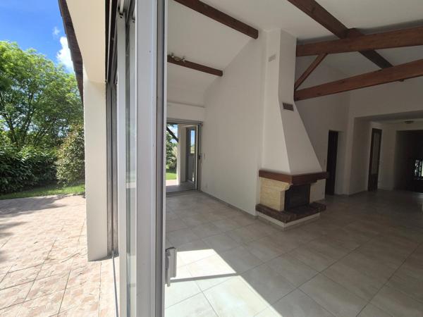 Plain-pied, jardin, garages, 4 chambres à LAPLUME (47)