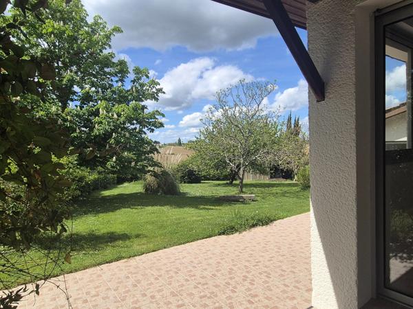 Plain-pied, jardin, garages, 4 chambres à LAPLUME (47)