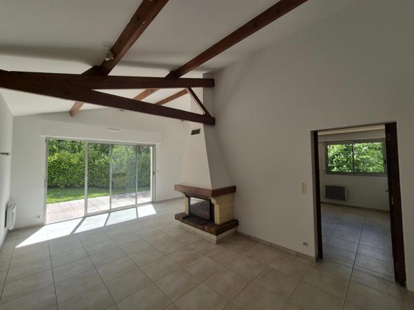 Plain-pied, jardin, garages, 4 chambres à LAPLUME (47)
