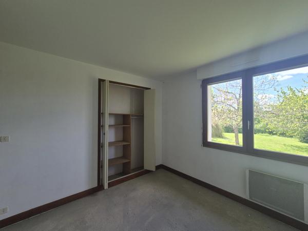 Plain-pied, jardin, garages, 4 chambres à LAPLUME (47)