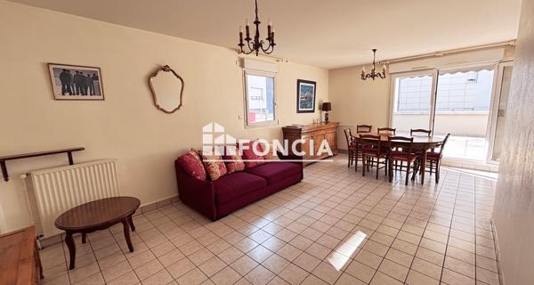 À vendre Studio 69.65 m² - Chartres-de-bretagne 35131
