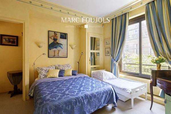 Appartement Paris 16ème, 6 pièces avec jardin. 238 m²