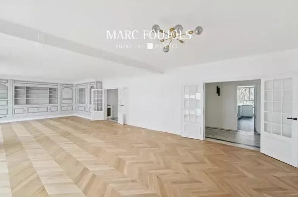 Paris XVI Porte Dauphine – appartement familial de 182 m² au 3ème étage avec balcons