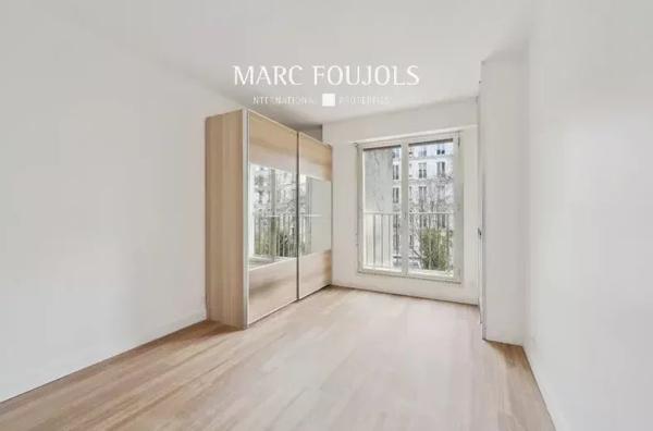 Paris XVI Porte Dauphine – appartement familial de 182 m² au 3ème étage avec balcons