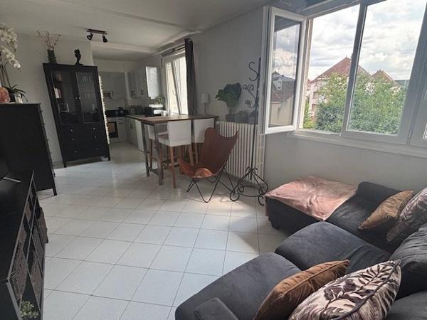 Appartement à OZOIR LA FERRIERE (77330)