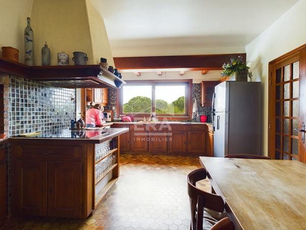 Belle maison vue mer, avec piscine, à quelques pas de la plage