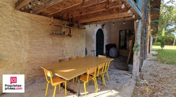 Maison en pierre - 5 chambres - Dépendances - Terrain de 3 ha