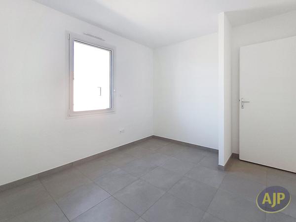 Maison à louer La Roche Sur Yon : 4 pièces, 83m² avec 3 chambre(s) à 1 115€ - AJP Immobilier La Roche-sur-Yon