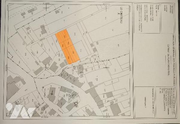 Un TERRAIN A BATIR situé à FALAISE, d'une superficie de 1737 mètres carrés.