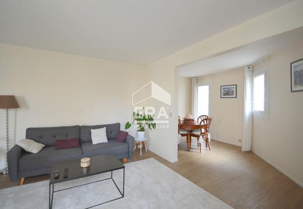 Appartement Issy Les Moulineaux 5 pièce(s) 96 m2  Parking