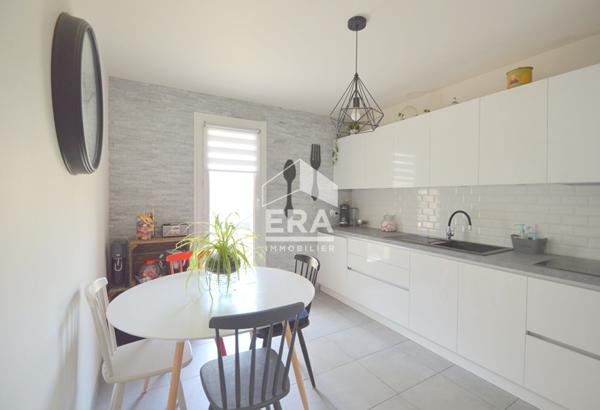 Appartement Issy Les Moulineaux 5 pièce(s) 96 m2  Parking