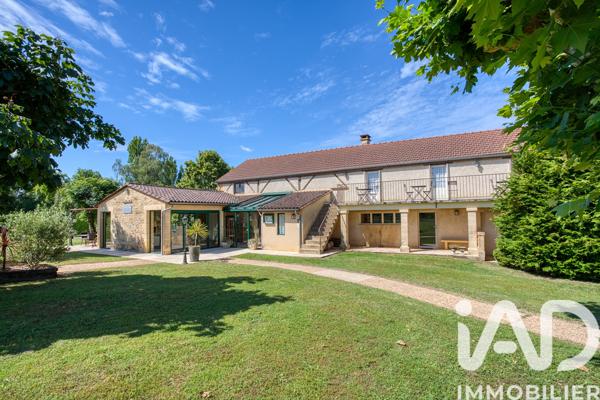 Maison à vendre 10 pièces 345 m² Les Eyzies