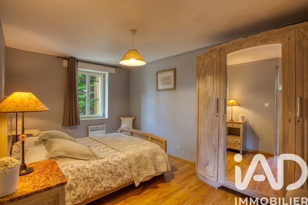 Maison à vendre 10 pièces 345 m² Les Eyzies