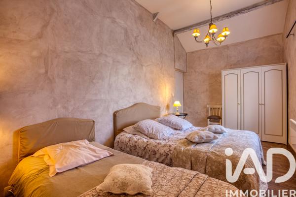 Maison à vendre 10 pièces 345 m² Les Eyzies