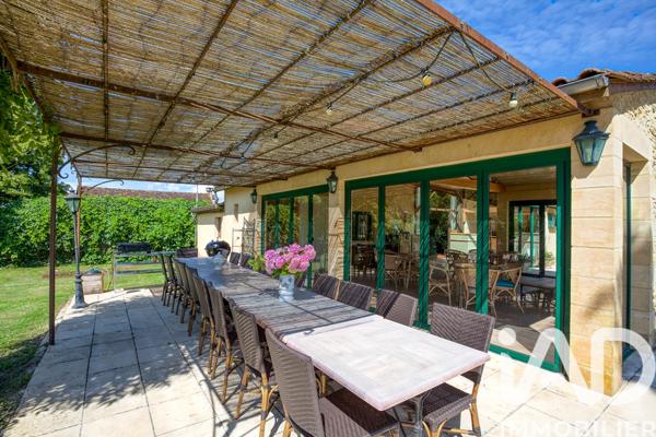 Maison à vendre 10 pièces 345 m² Les Eyzies