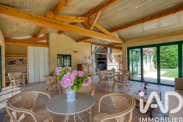 Maison à vendre 10 pièces 345 m² Les Eyzies