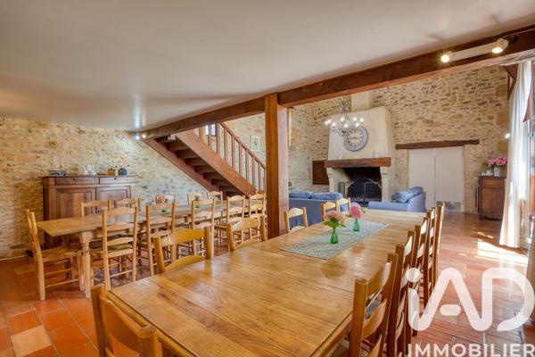 Maison à vendre 10 pièces 345 m² Les Eyzies