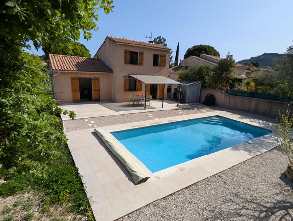 Roquefort-la-Bédoule (13830) Maison T5 avec garage, jardin et piscine