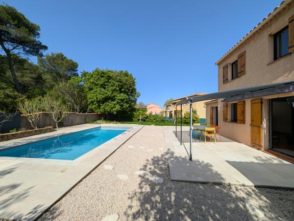Roquefort-la-Bédoule (13830) Maison T5 avec garage, jardin et piscine