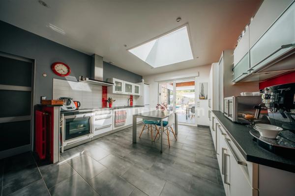 Maison à vendre 6 pièces LA ROCHELLE (17)