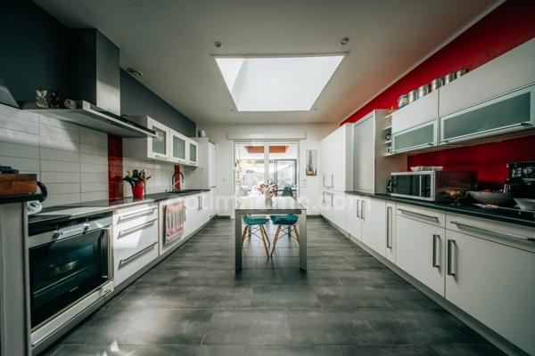 Maison à vendre 6 pièces LA ROCHELLE (17)